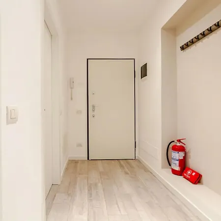 Elegance - - Via Spartaco - Porta Romana Apartmán